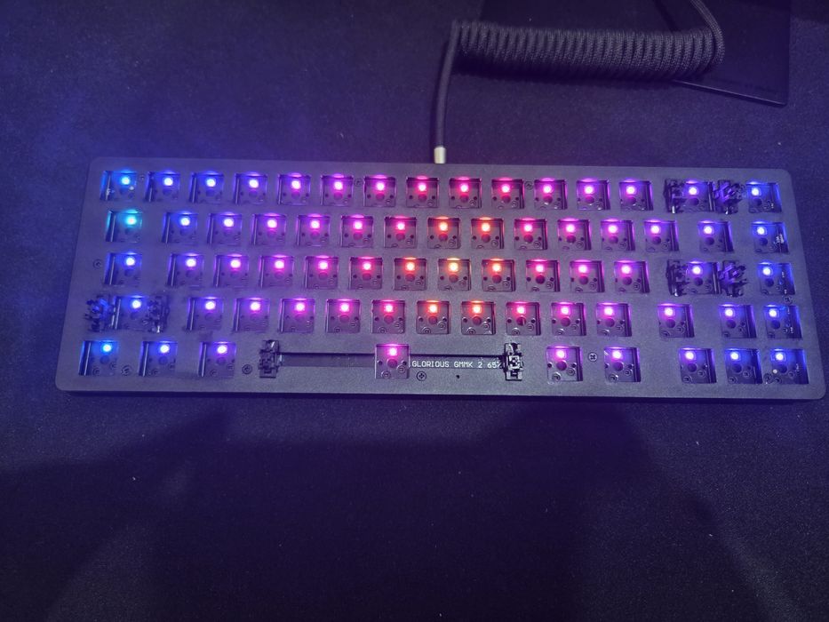 Кастомная клавиатура Glorious GMMK2 Compact