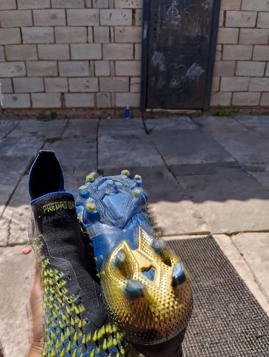 Продам бутсы срочно