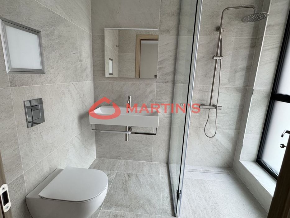 4-стаен в София-Оборище площ 185 цена 2000