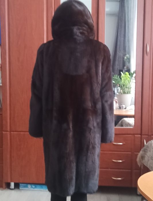 Шуба норковая коричневый цвет