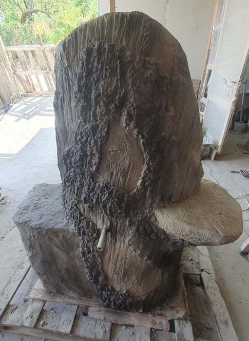 Градинска чешма от щампован бетон