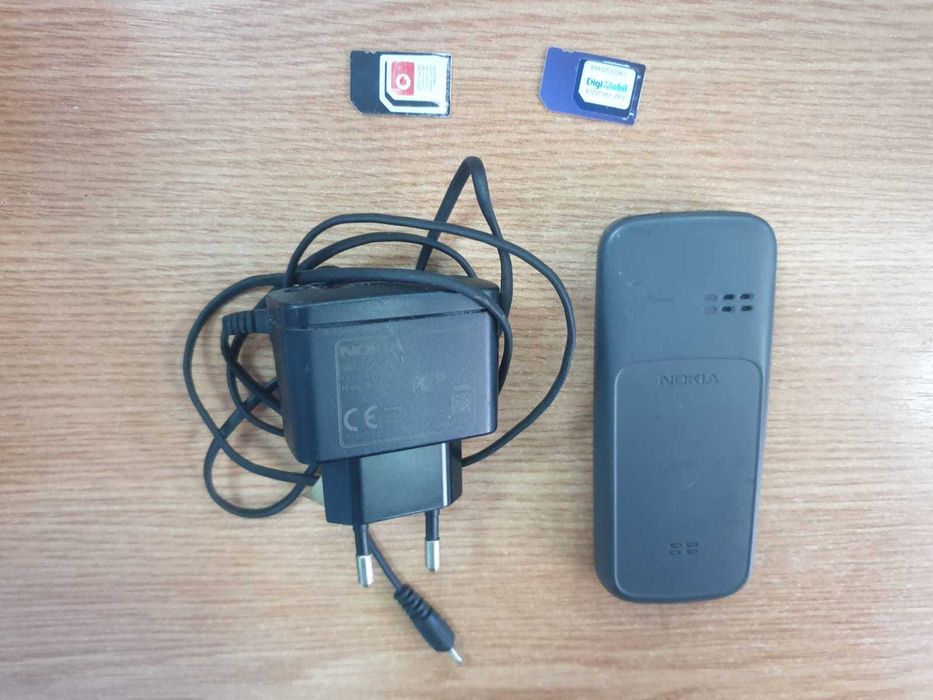 Nokia 100 telefon seniori taste butoane necodat perfect functional