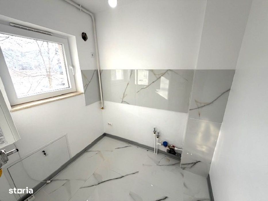 Garsonieră complet renovată, ideală locuință sau spațiu comercial