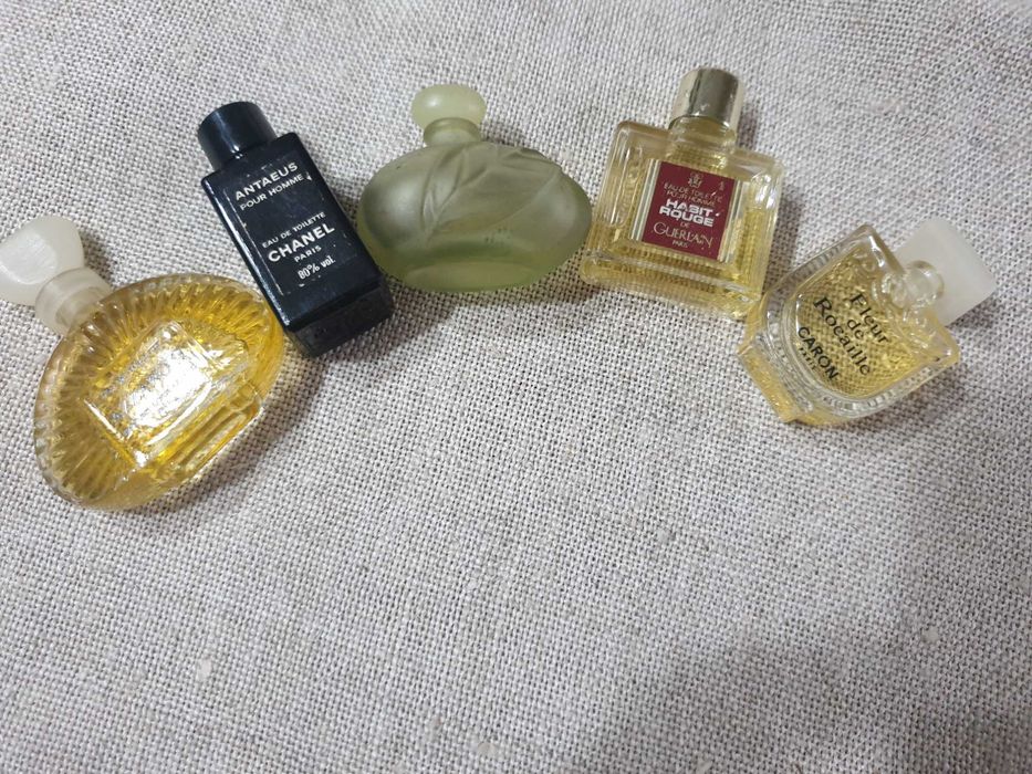 Два лота от малки шишенца с парфюм