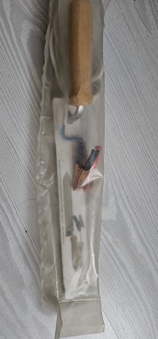 Нож пчеларски за разпечатване на мед