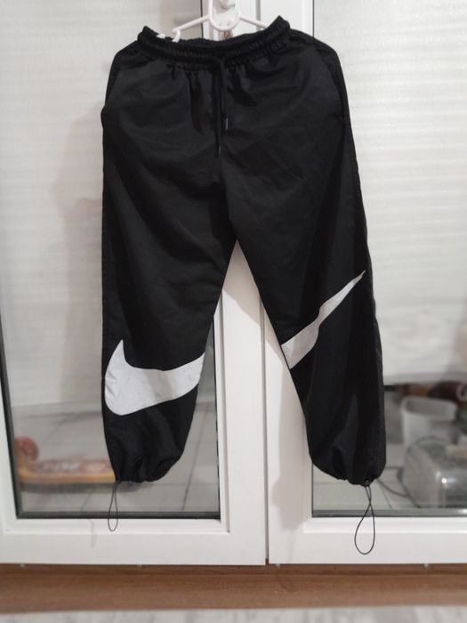 Продам спортивный костюм