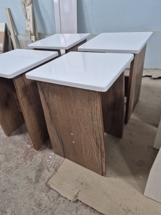 Продам табуретки.