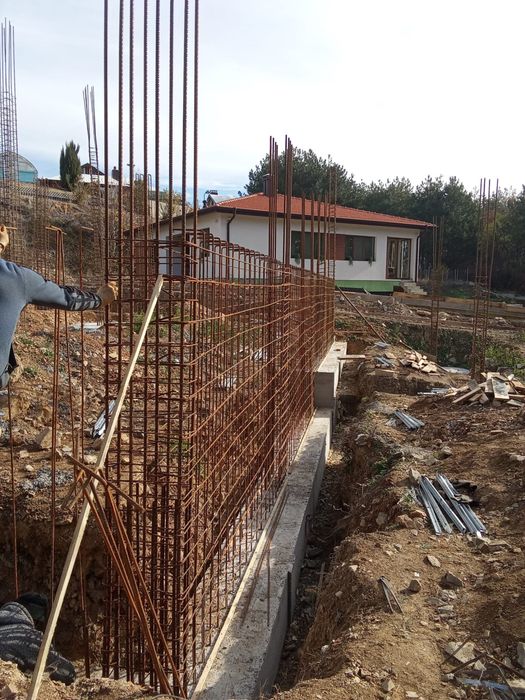 Груб строеж на къщи ,огради и покриви