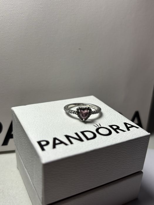 inel pandora argintiu piatra roz