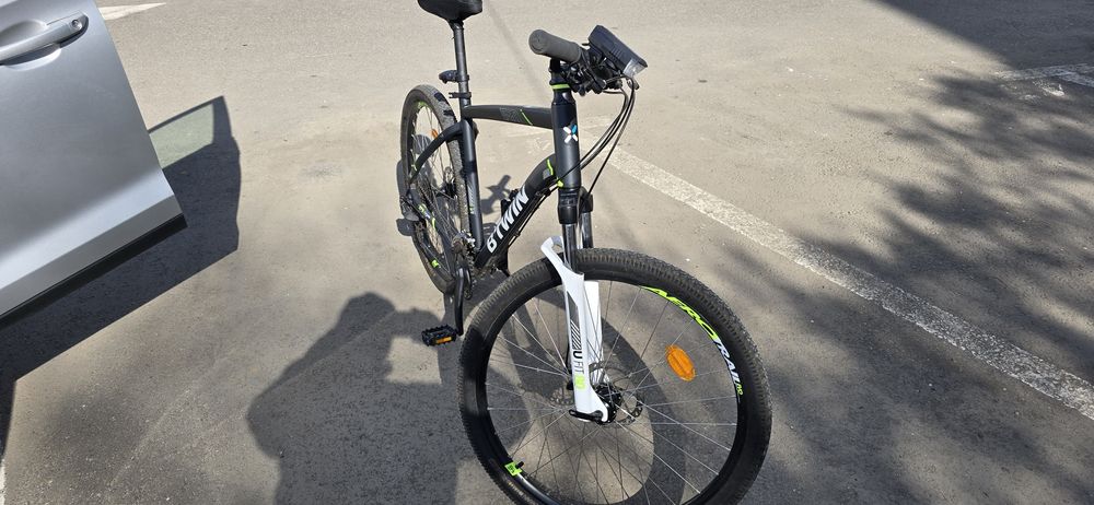 De vănzare -> Bicicletă Mountain Bike B-TWIN Rider 520