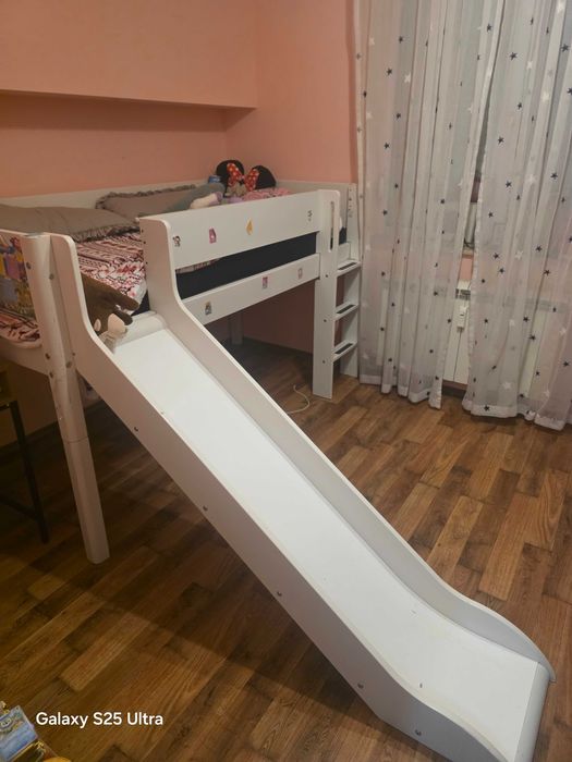 Детско легло пързалка