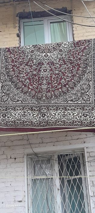 Palas sotiladi 300 ming