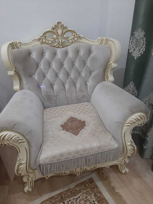 Диван с креслами!