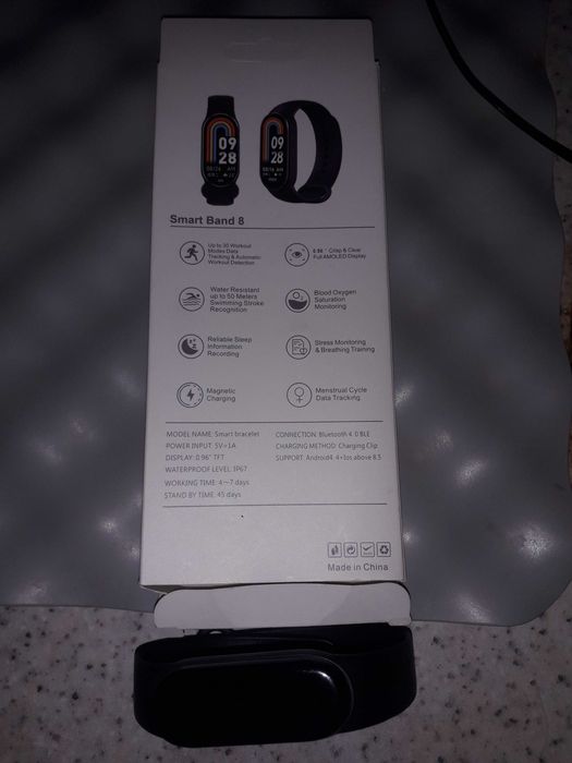 Продам смарт часы, smartband, m8