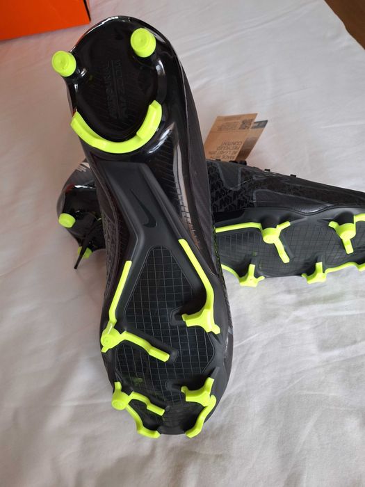 Футболни обувки NIKE Air Zoom Vapor 15 Academy FG/MG