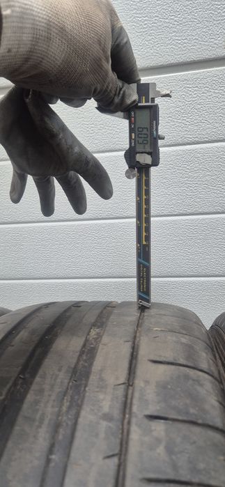 Jante aliaj 21 VW Touareg 3 R-Line CR III Vara 285/40/21 Pirelli dot 2023 6.5mm Suzuka Bicolor Volkswagen