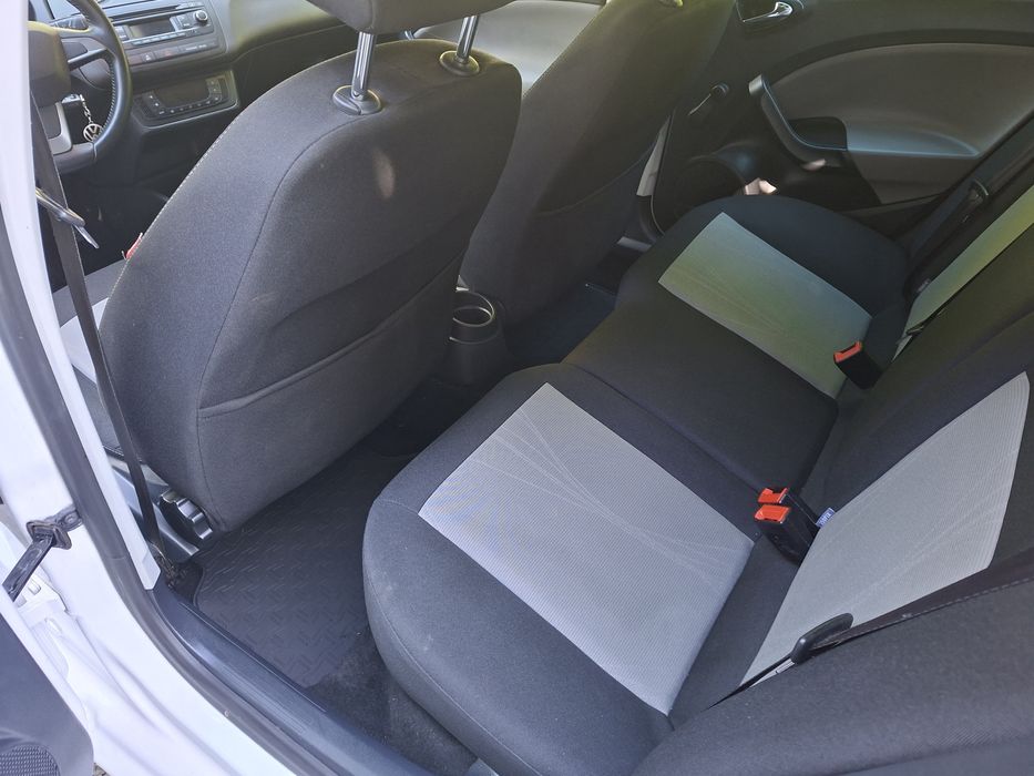 Vând Seat Ibiza 2014,1.2 benzina  178000km.