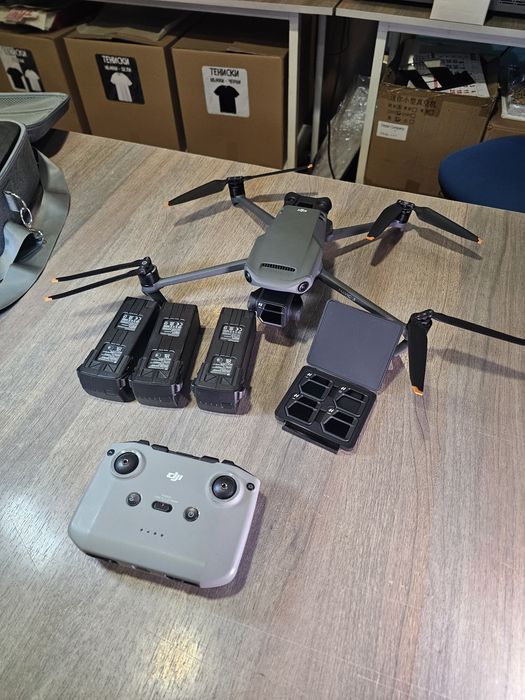 Dji mavic 3 с 2 камери , Nd филтри и 2 батерии