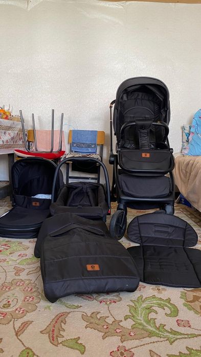 Продаётся коляска 3 в 1