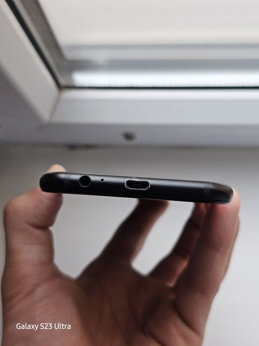 Samsung a6 32gb.