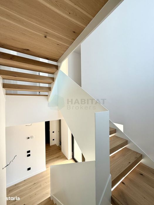 Vila tip duplex in Amber Forest, langa padure