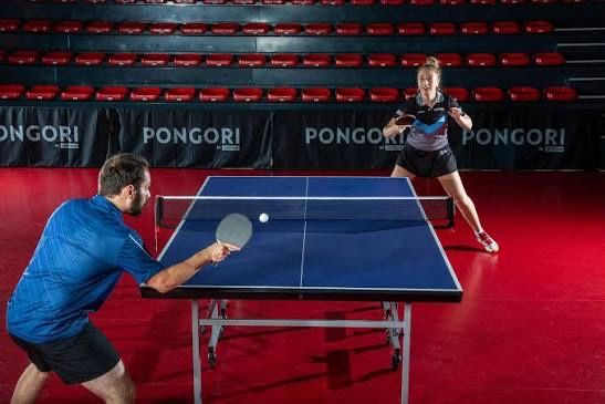 Antrenamente tenis de masa adulti