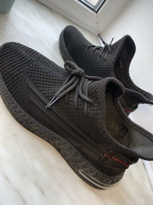 Кросовки - Изики