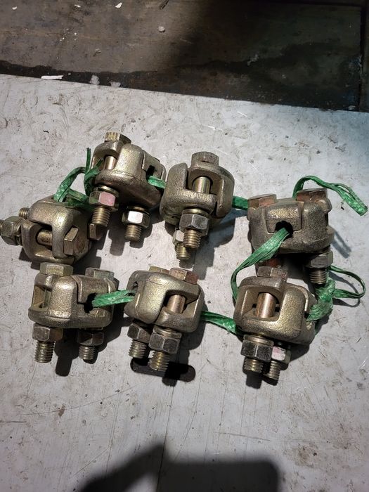 Продам крепежный материал на 12