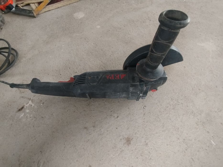 Болгарка ЕРА 180