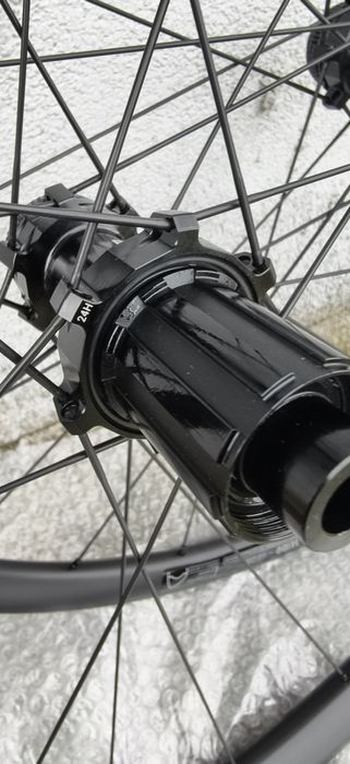 Капли Seido GEON Wheelset  23-622 700C Disc 12x100mm/12x142mm Shimano