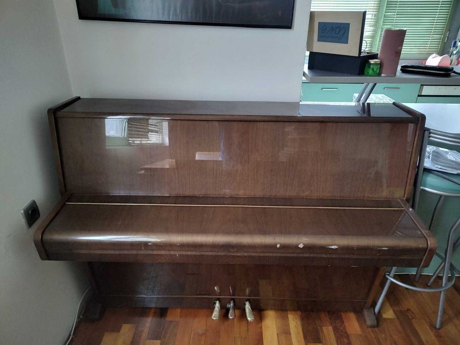 Класическо пиано Weinbach