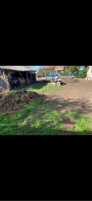 Gospodărie cu 1.223 mp teren intravilan, asfalt, apă în curte și curent – Drăgoești, Vâlcea