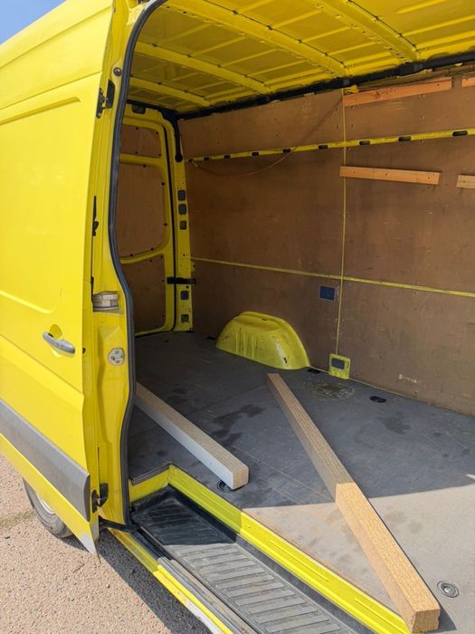 Продается Mercedes Sprinter 2010 года.
