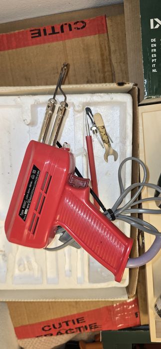 Bosch ixo vino si Weller pistol de lipit