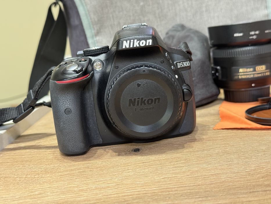 Nikon D5300 комплект с два обектива – готов за снимане