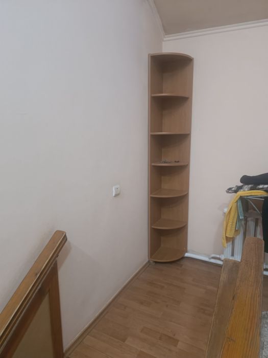 Продается угловые полки