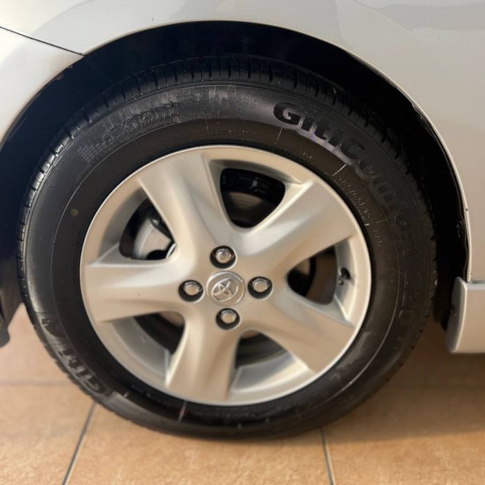 Tayotta Yaris Сотилади