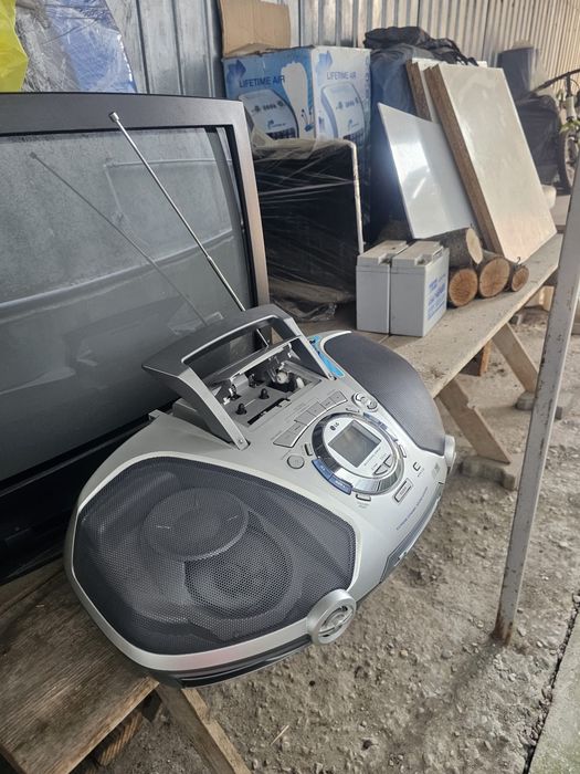 Radio casetofon LG