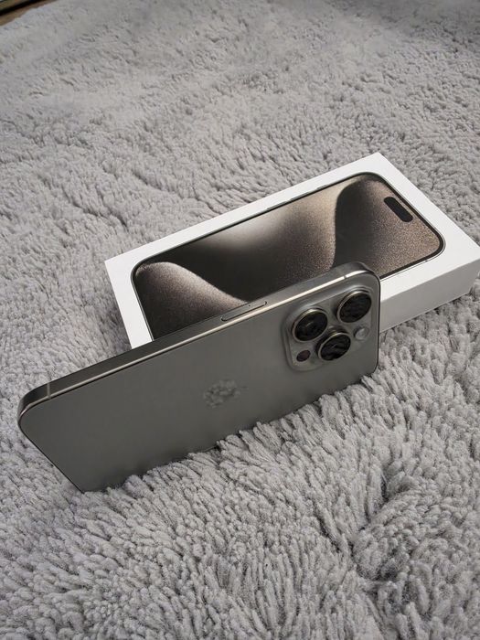 Iphone 15 Pro Grey
