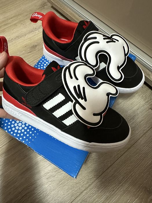 Маратонки Adidas