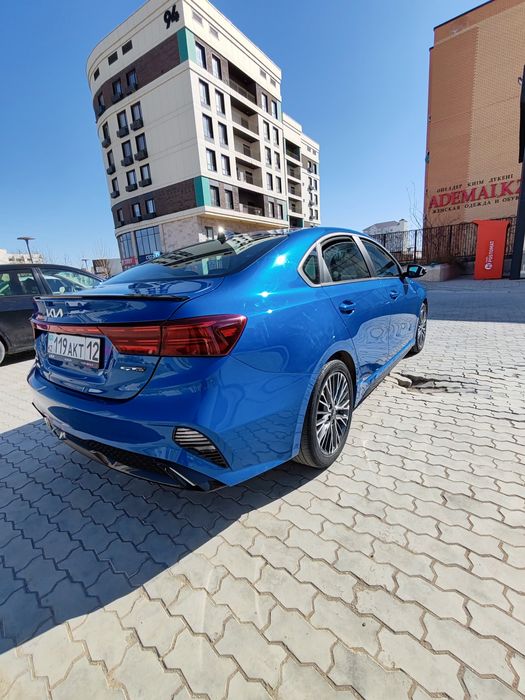 Kia Forte GT Lain 2.0L.