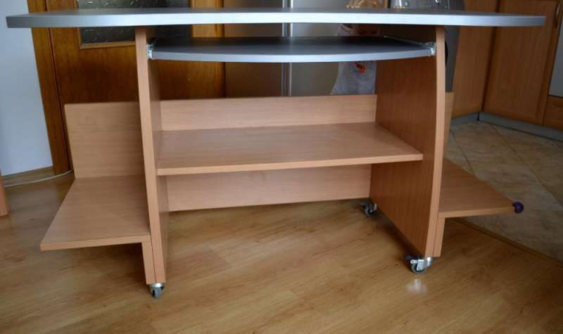 Ново голямо бюро размер 135/65