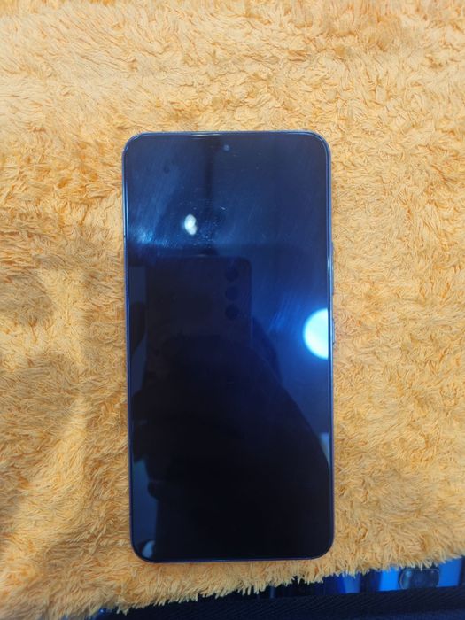 Samsung Galaxy S 22  8/128 GB Ideal radnoy telefon  narxi 250 $