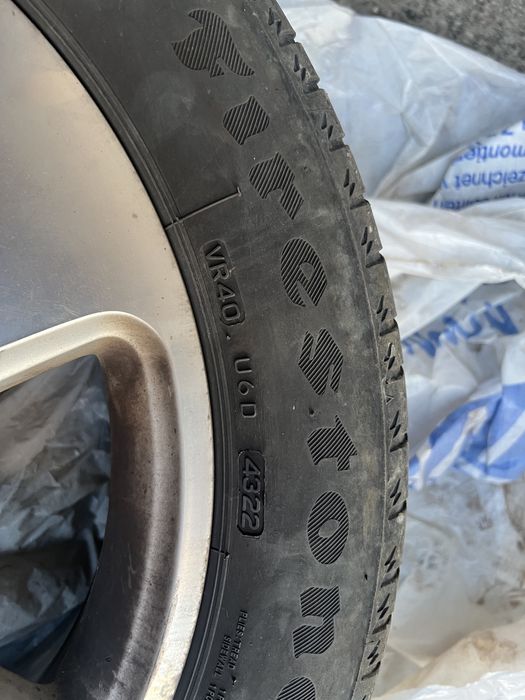 Anvelope de vara 225/50 R17 98W cu jante de aluminiu
