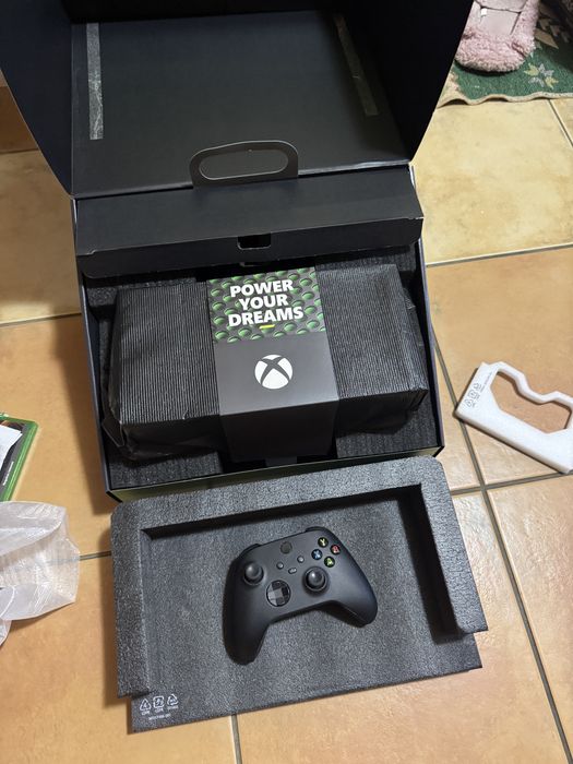 Xbox Series  X 1 TB nou Full Box xbox one