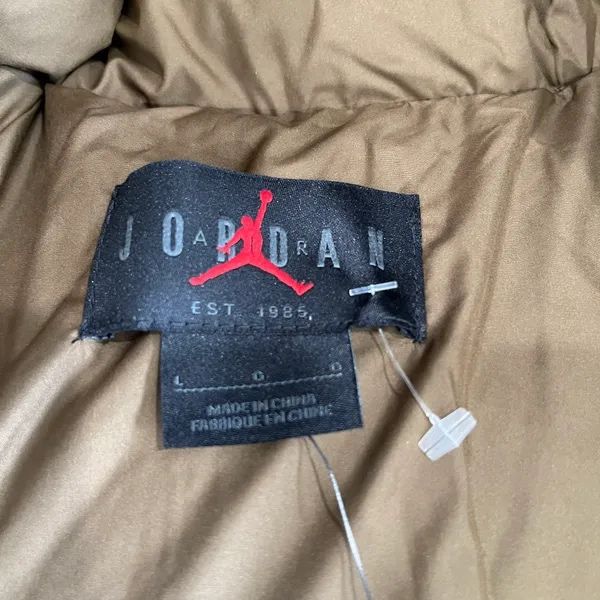 Geaca Jordan essential puffer