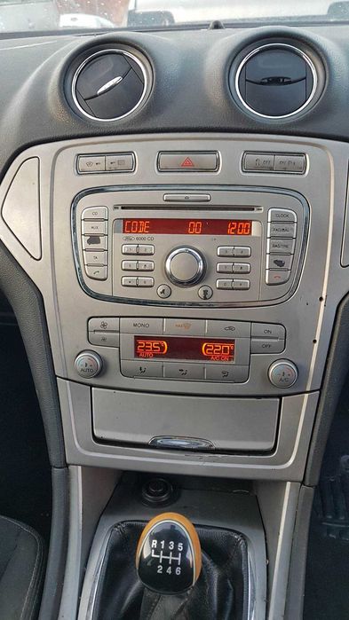 Ford Mondeo 1.8TDCI/Теглич/Парктроник/Лети джанти 16/17 На части