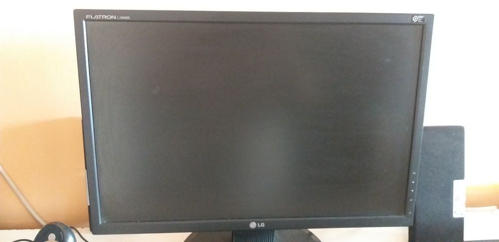 Продам комьпютер