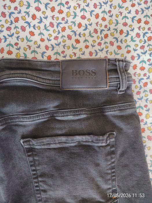 Hugo Boss pantaloni