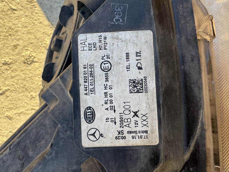 Vand faruri/stopuri mercedes v-class